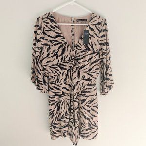 NWT Abercrombie Leopard Print Bell Sleeve Romper Size Small Tall